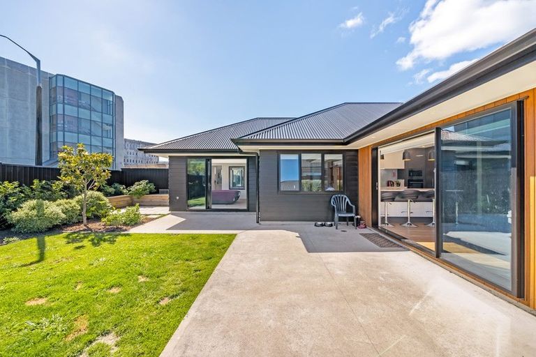 Photo of property in 5 Don Griffin Grove, Trentham, Upper Hutt, 5018