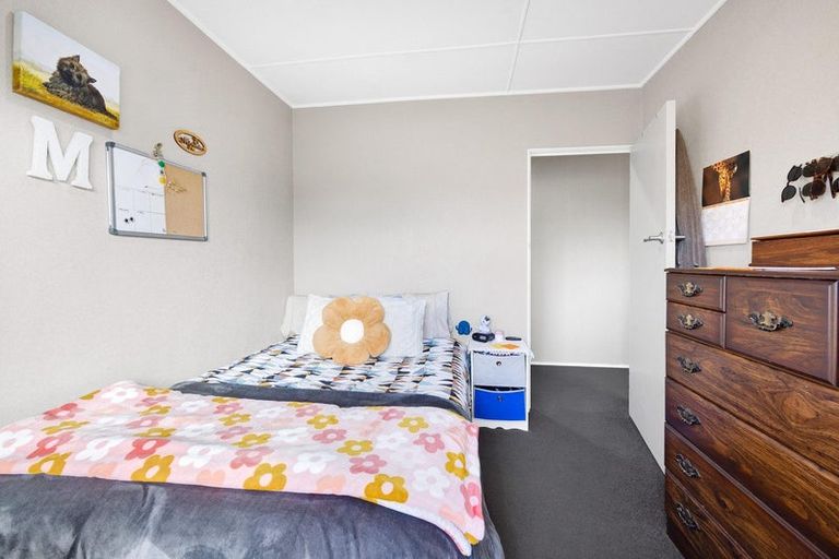 Photo of property in 6 Pacey Avenue, Hawera, 4610