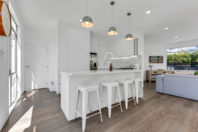 Photo of property in 1/34 Byron Avenue, Takapuna, Auckland, 0622