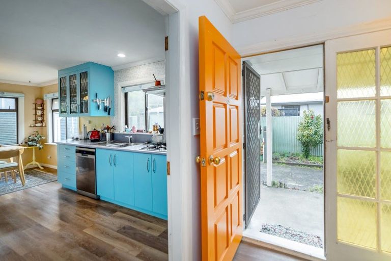 Photo of property in 105 Watt Street, Featherston, 5710