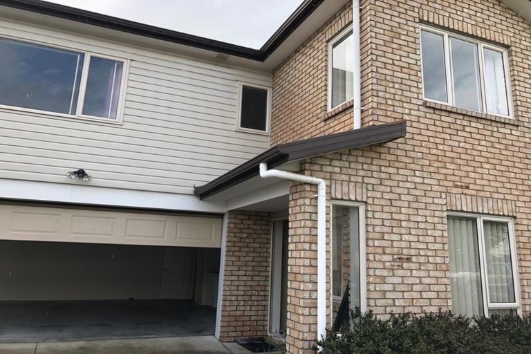 Photo of property in 25 Maypark Crescent, Flat Bush, Auckland, 2016