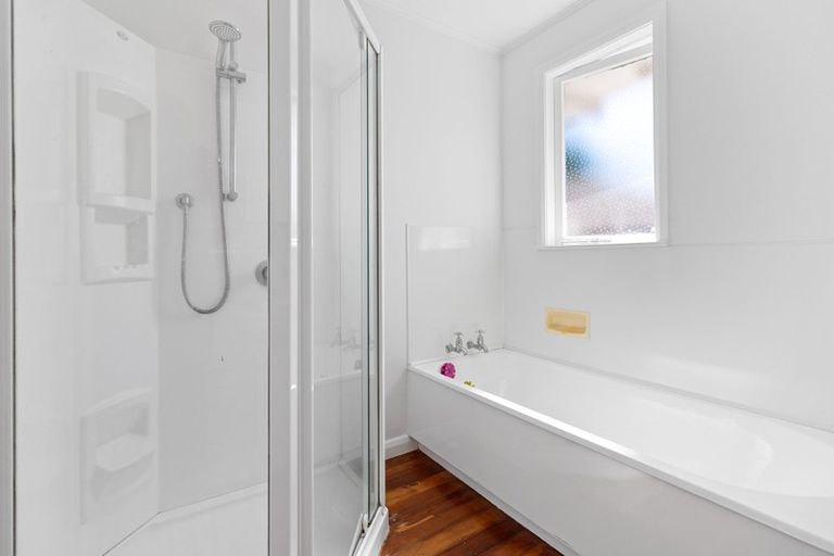 Photo of property in 14 Dover Road, St Andrews, Hamilton, 3200