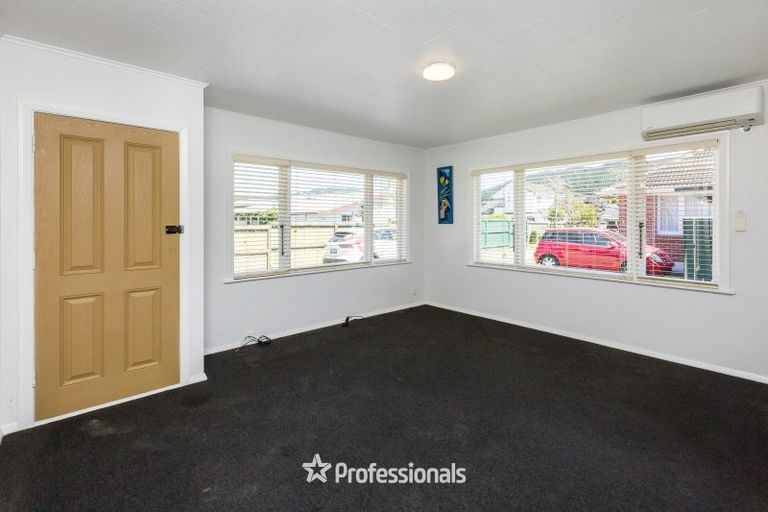 Photo of property in 3/51a Pine Avenue, Ebdentown, Upper Hutt, 5018
