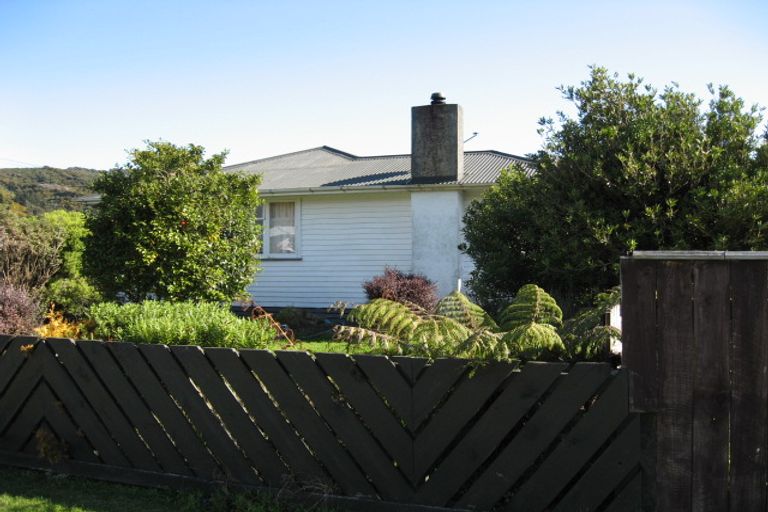 Photo of property in 105 Moohan Street, Wainuiomata, Lower Hutt, 5014