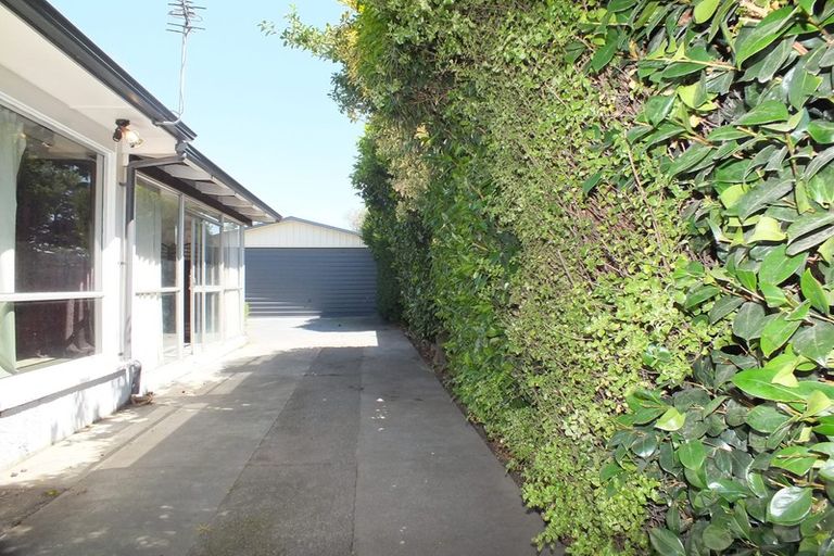 Photo of property in 21 Blankney Street, Hornby, Christchurch, 8042
