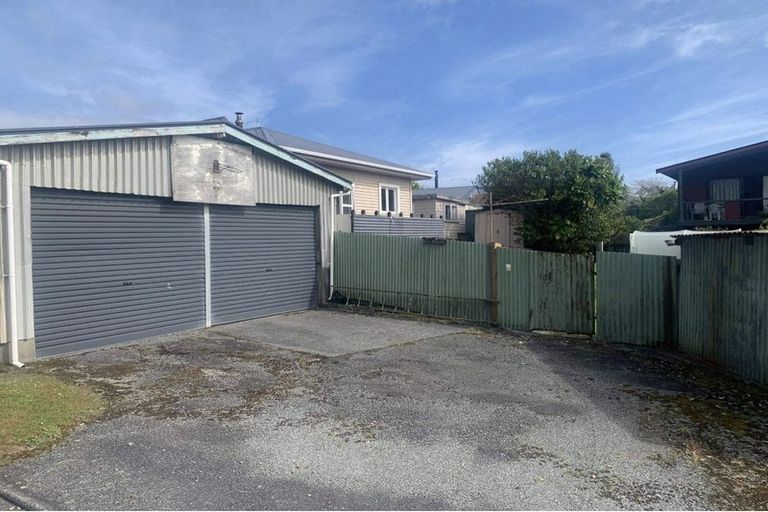 Photo of property in 3 Kowhai Street, Karoro, Greymouth, 7805