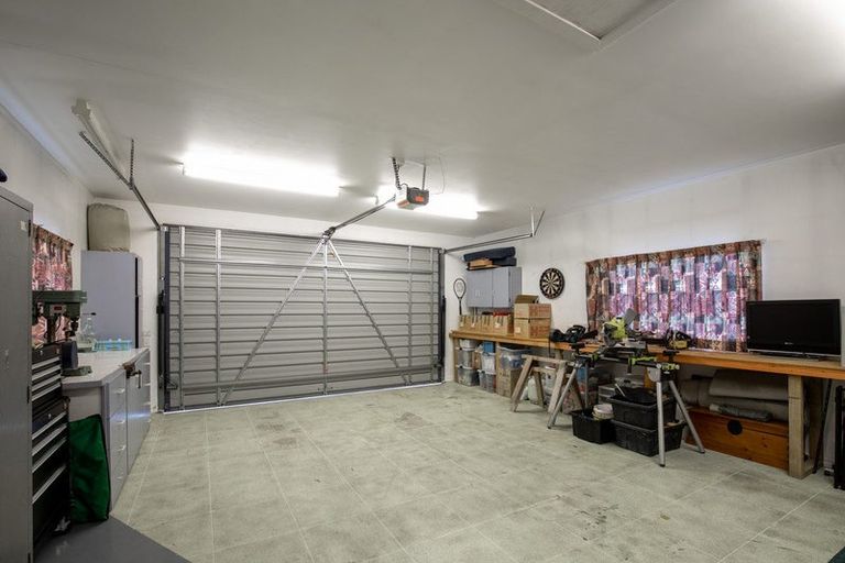 Photo of property in 6 Albert Drive, Clyde, 9330