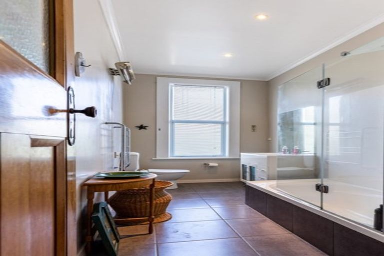 Photo of property in 32 Edward Street, Richmond, 7020