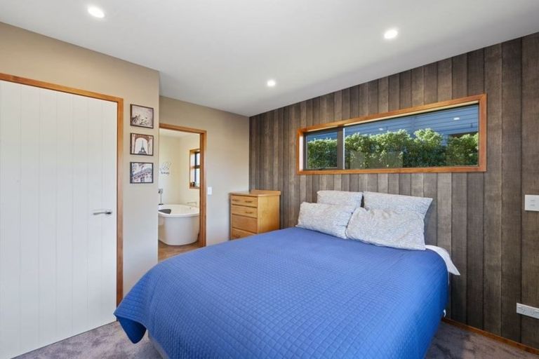 Photo of property in 174 Lisland Drive, Kinloch, Taupo, 3377