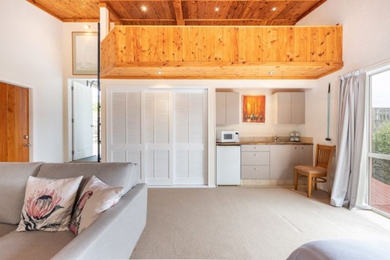 Photo of property in 12 Hillside Avenue, Mangawhai Heads, Mangawhai, 0505