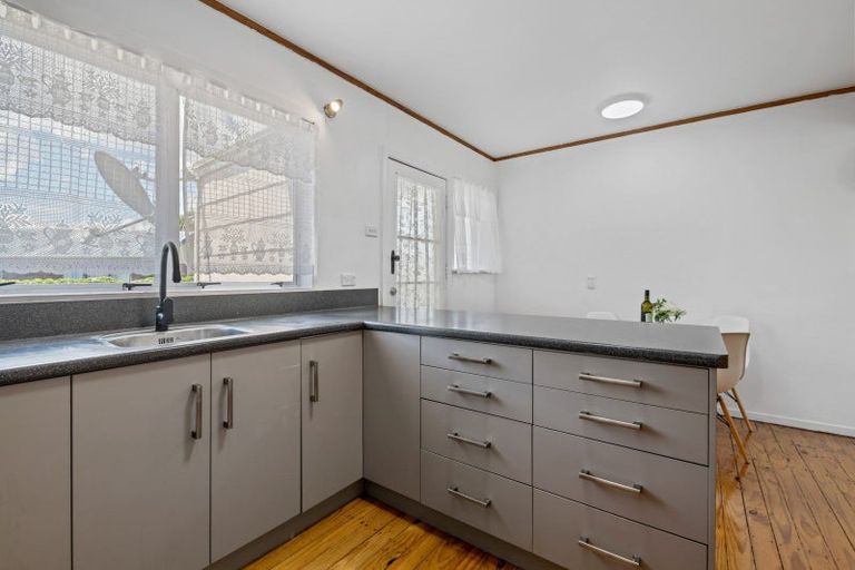 Photo of property in 1 Roosevelt Road, Western Heights, Rotorua, 3015