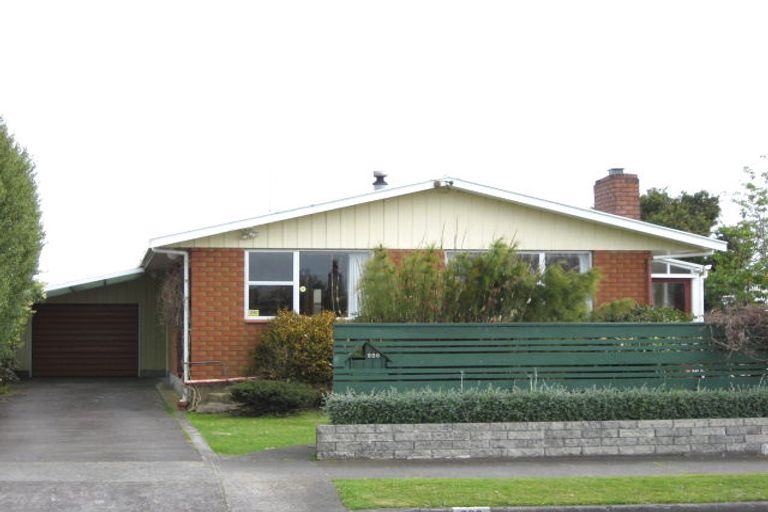 Photo of property in 228 Mangorei Road, Merrilands, New Plymouth, 4312