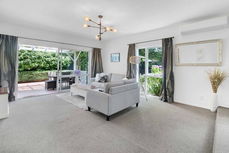 Photo of property in 1/7 Rachel Place, Avonhead, Christchurch, 8042