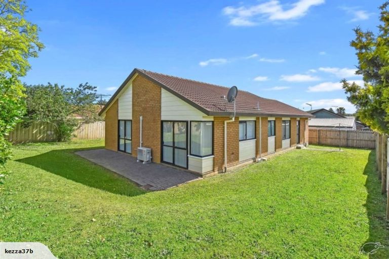 Photo of property in 8 Colt Place, Randwick Park, Auckland, 2105