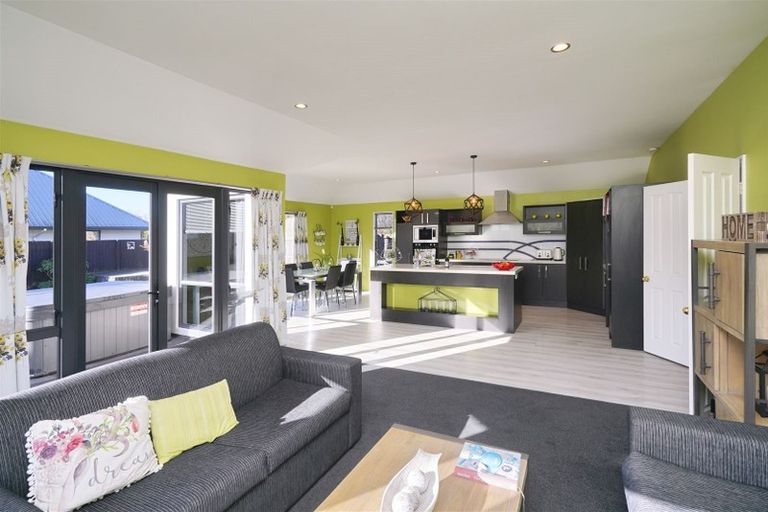 Photo of property in 2 The Stables, Woodend, 7610