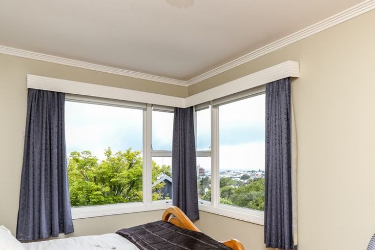 Photo of property in 100 Gover Street, New Plymouth, 4310