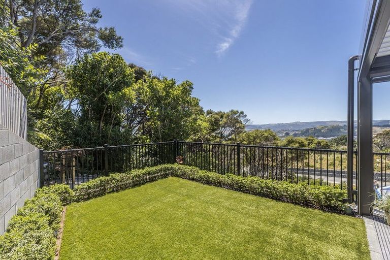 Photo of property in 3 Skysail Lane, Whitby, Porirua, 5024