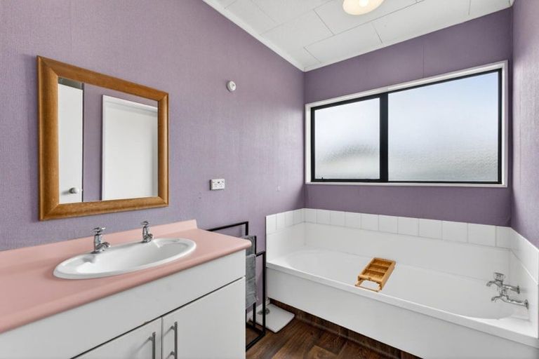 Photo of property in 2/27 Nuffield Avenue, Marewa, Napier, 4110