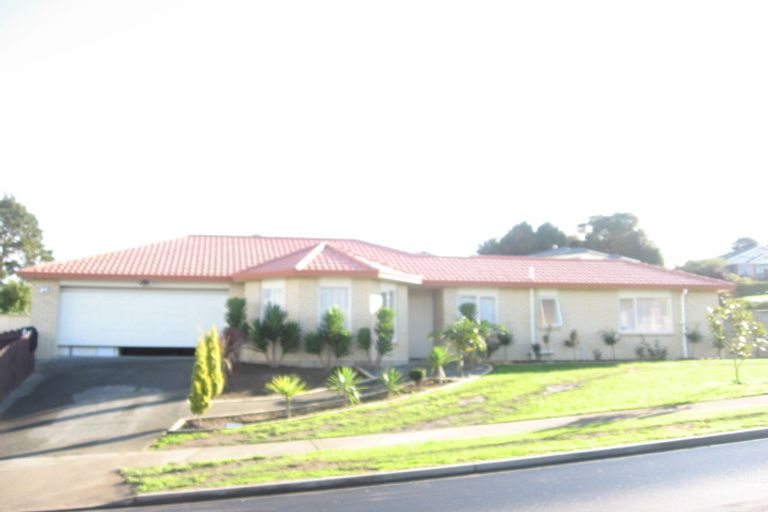 Photo of property in 2 Cairnsvale Rise, Manurewa, Auckland, 2105