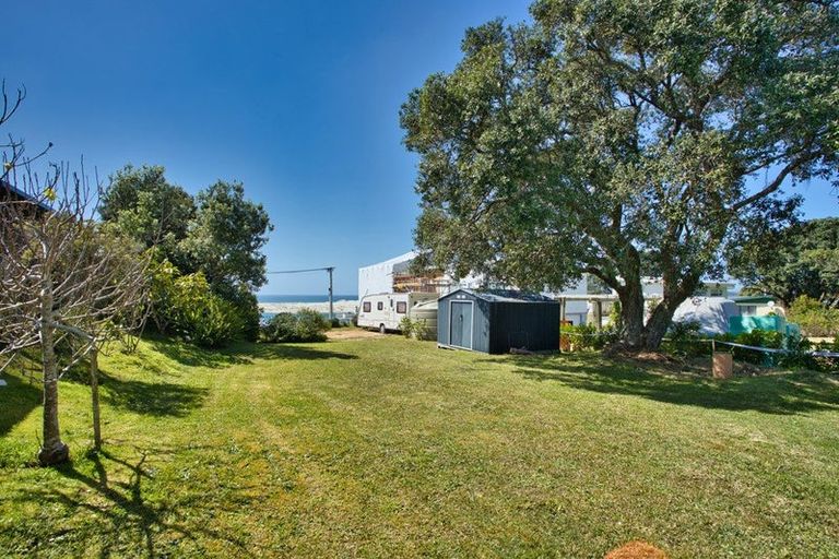 Photo of property in 14 Cheviot Street, Mangawhai Heads, Mangawhai, 0505