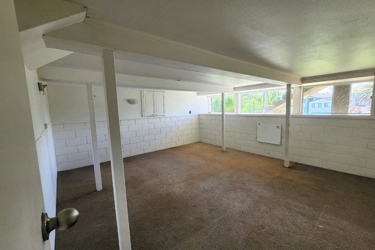 Photo of property in 8 Melton Road, Mount Wellington, Auckland, 1060