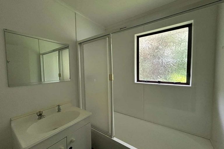 Photo of property in 1/11 Invercargill Drive, Kelson, Lower Hutt, 5010