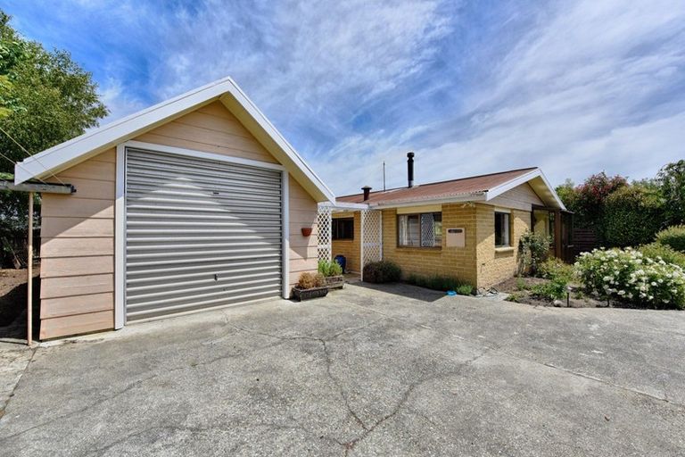 Photo of property in 12 Belmont Place, Gore, 9710