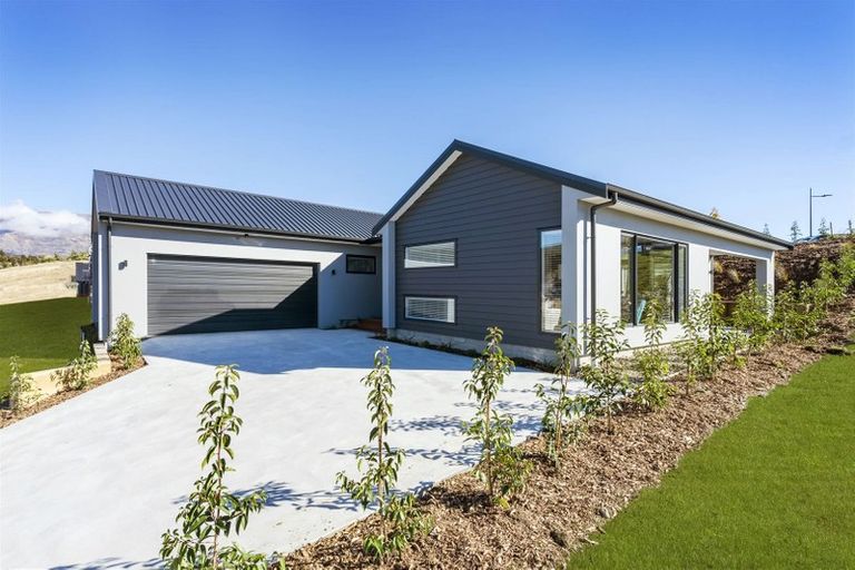 Photo of property in 45 Mount Linton Avenue, Wanaka, 9305