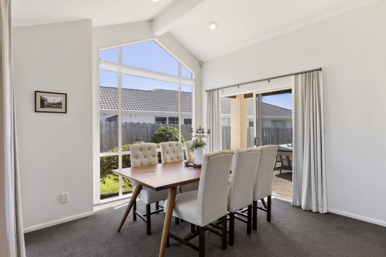 Photo of property in 9 Yarlside Place, Northpark, Auckland, 2013