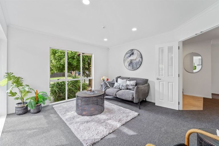 Photo of property in 1 Phoebe Meikle Place, Torbay, Auckland, 0630