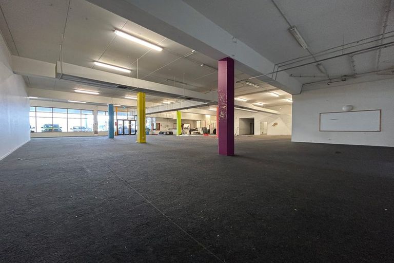 Photo of property in 122 Molesworth Street, Taita, Lower Hutt, 5011
