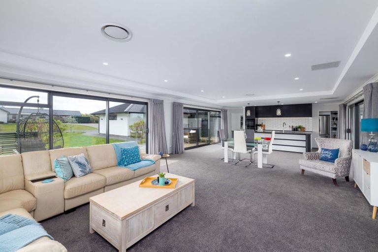 Photo of property in 8 Te Haunui Lane, Pegasus, 7612