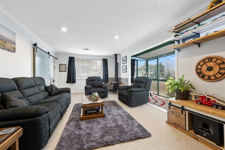Photo of property in 45 Burns Grove, Trentham, Upper Hutt, 5018
