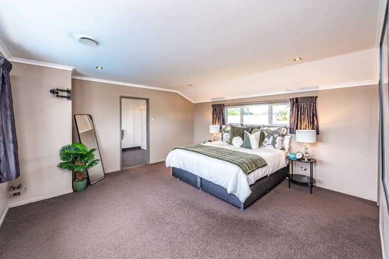 Photo of property in 8 Akepiro Place, Tawhero, Whanganui, 4501