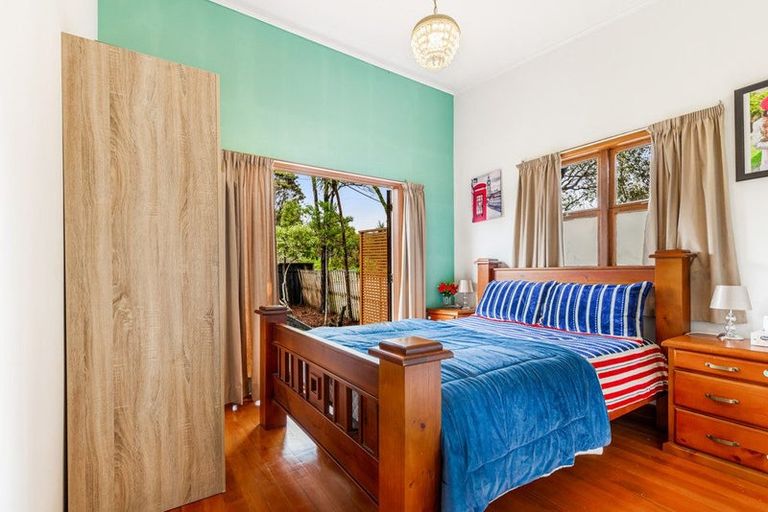 Photo of property in 1/27 Withers Road, Glen Eden, Auckland, 0602