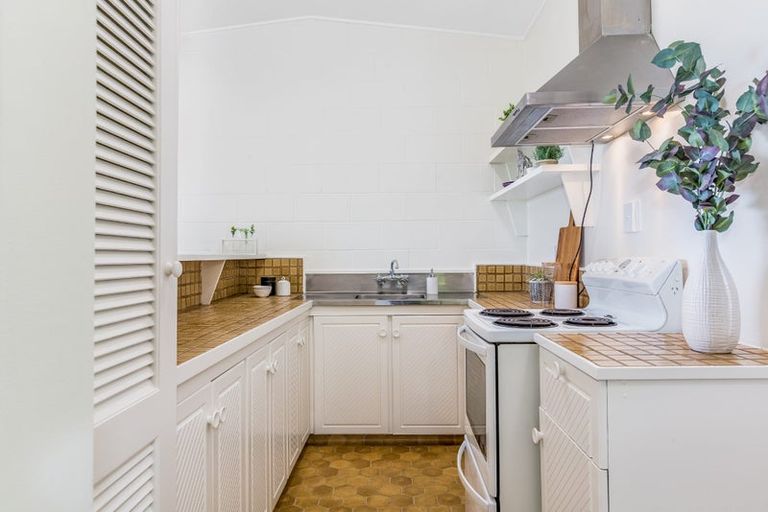 Photo of property in 96b Motuhara Road, Plimmerton, Porirua, 5026