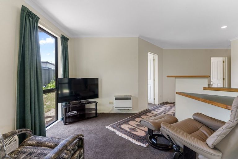 Photo of property in 2/54 Hawai Street, Two Mile Bay, Taupo, 3330