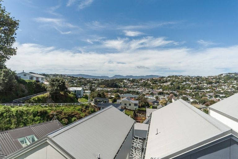 Photo of property in 21/104 Maupuia Road, Maupuia, Wellington, 6022