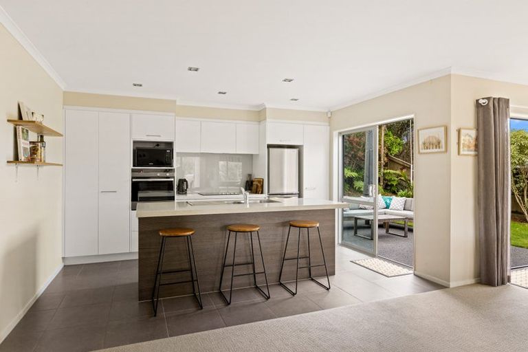 Photo of property in 8 Beachwood Drive, Hatfields Beach, Orewa, 0931