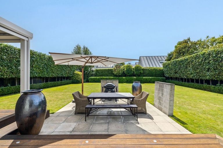 Photo of property in 118 Hamilton Avenue, Ilam, Christchurch, 8041