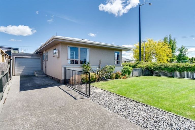 Photo of property in 29 Meeanee Road, Taradale, Napier, 4112