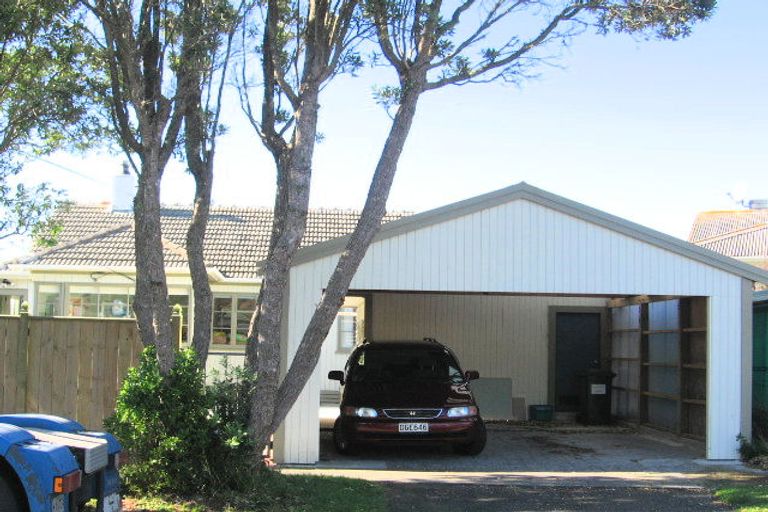 Photo of property in 9 Rudyard Crescent, Johnsonville, Wellington, 6037