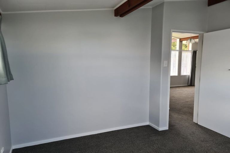 Photo of property in 2 Drury Street, Cloverlea, Palmerston North, 4412
