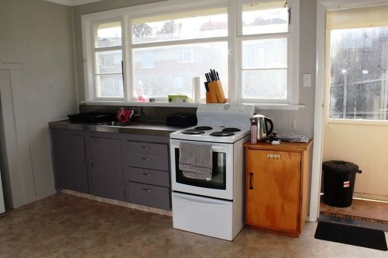 Photo of property in 3 Waldron Crescent, Green Island, Dunedin, 9018