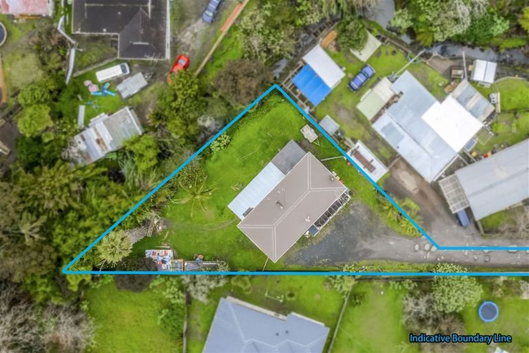 Photo of property in 19 Zodiac Street, Henderson, Auckland, 0610