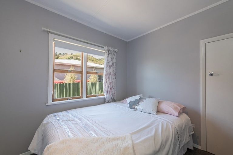 Photo of property in 671 Atawhai Crescent, Atawhai, Nelson, 7010