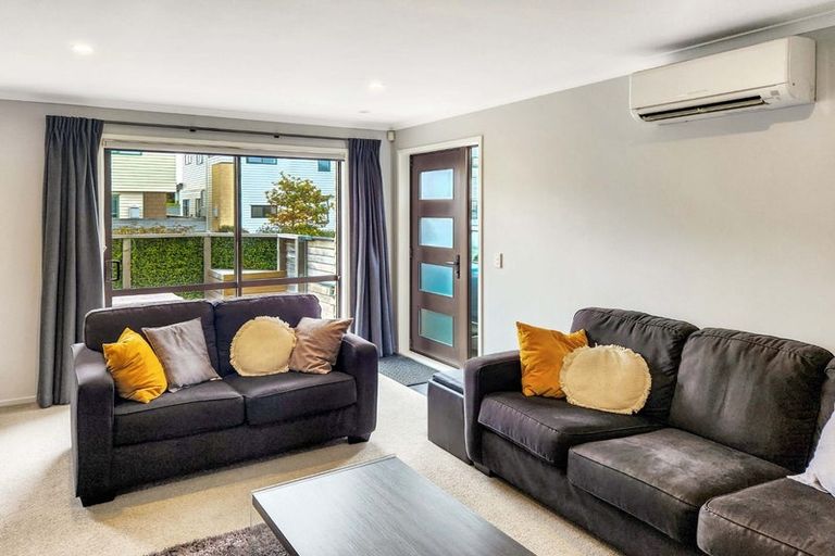 Photo of property in 20 Latimer Way, Petone, Lower Hutt, 5012