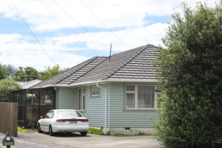 Photo of property in 2/61 Dunedin Street, Redwood, Christchurch, 8051