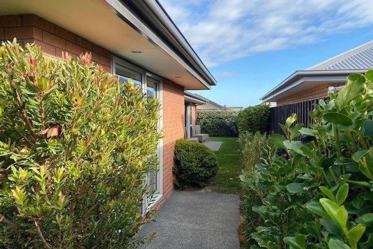 Photo of property in 6 Blaenavon Place, Halswell, Christchurch, 8025