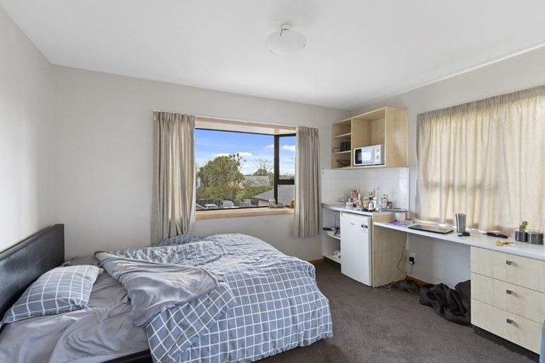 Photo of property in 50 Hooker Avenue, Bryndwr, Christchurch, 8053